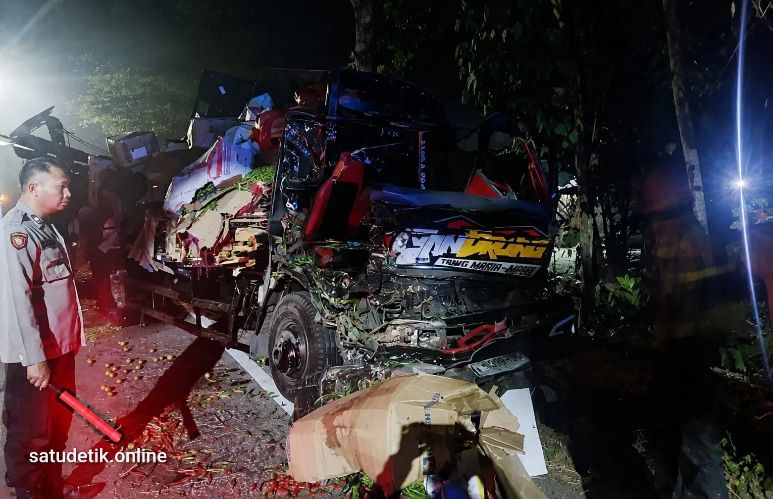 Tabrakan Dua Truk di Rowokangkung, Sopir Tronton Tewas di Tikungan