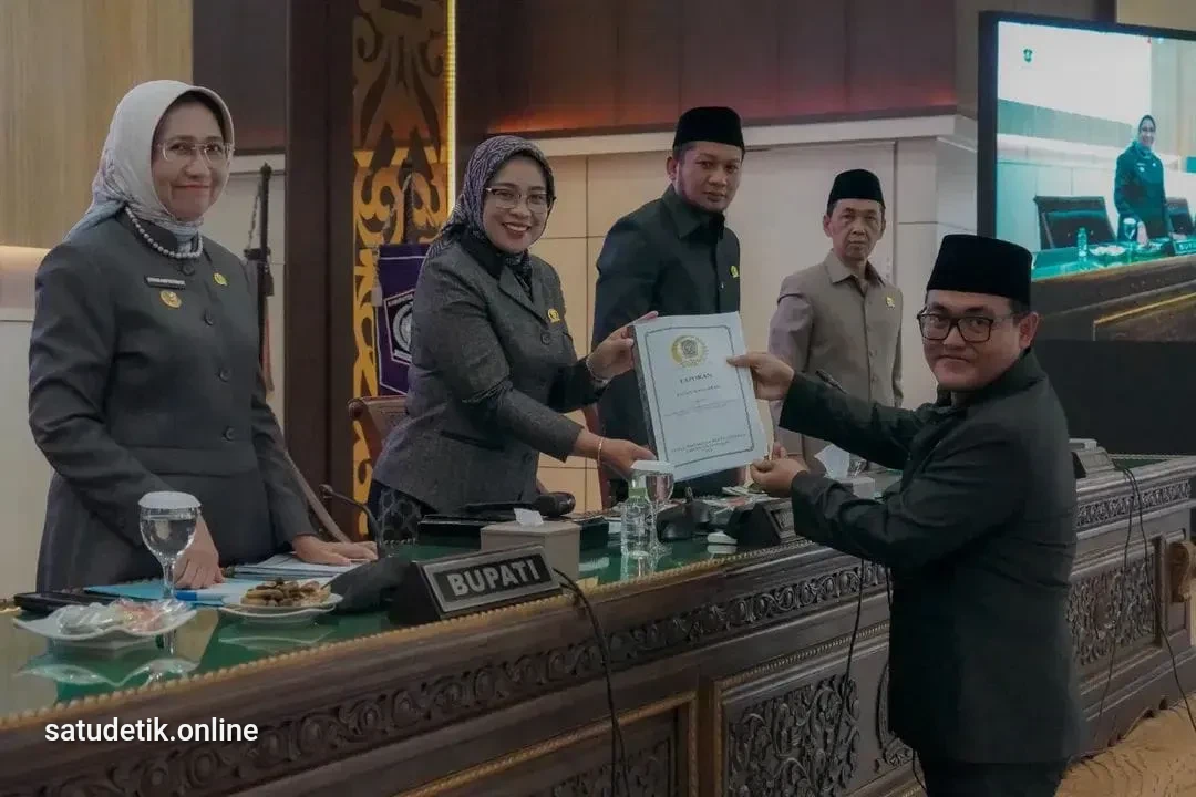 DPRD Lumajang Sahkan Pertanggungjawaban APBD 2025, Tekankan Tindak Lanjut Rekomendasi