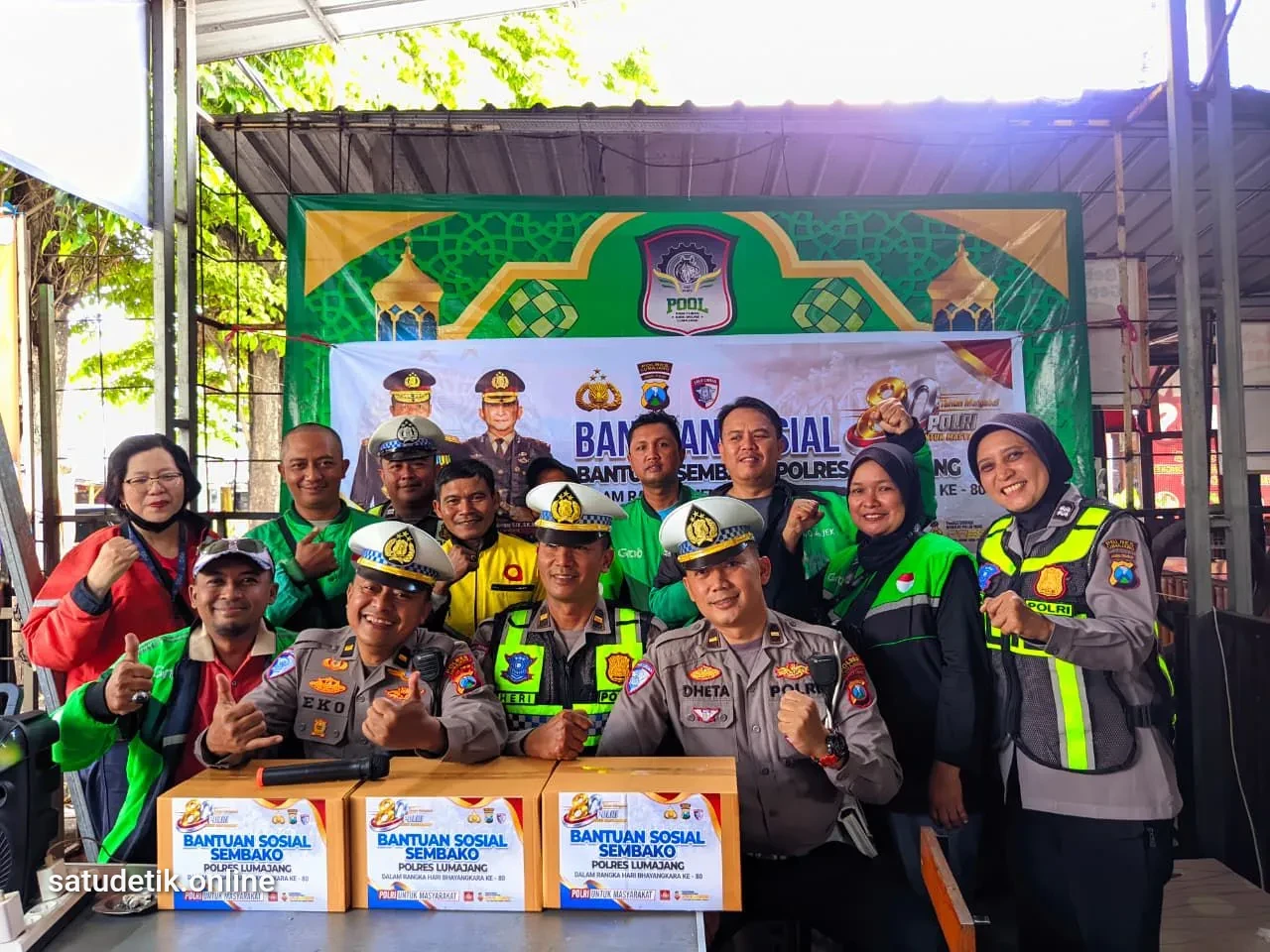 HUT Bhayangkara ke-80, Satlantas Lumajang Bagi Bansos ke Ojol dan Perkuat Kemitraan