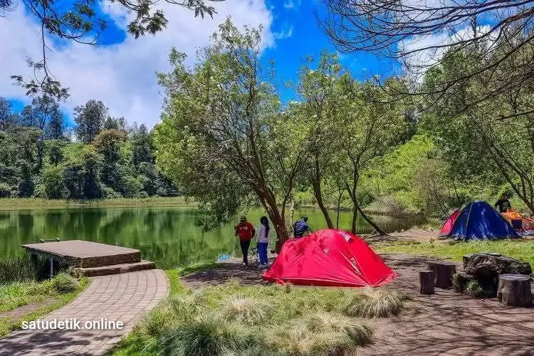 Ranu Regulo, Danau Tenang di Lereng Semeru yang Bikin Betah