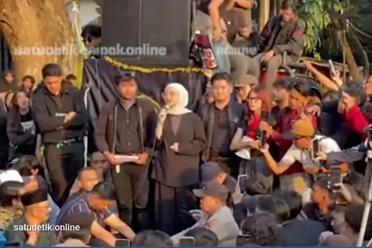 Ketua DPRD Malang Teriak Tolak MBG di Depan Mahasiswa: Kami Sepakat!