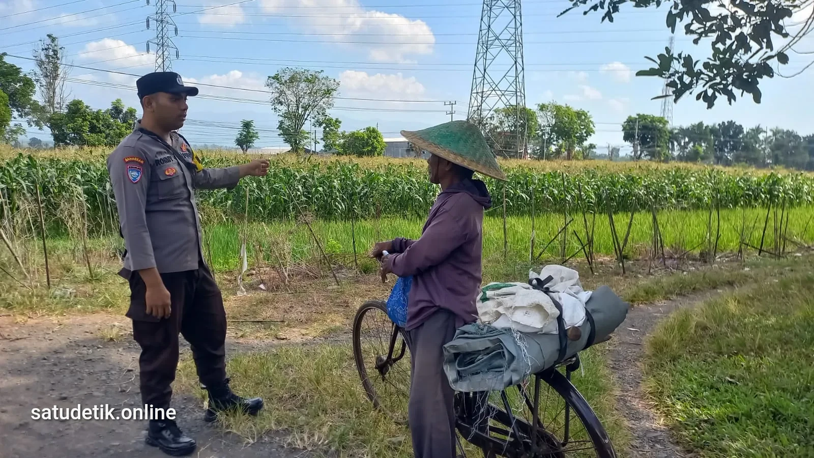 Polsek Sukodono Turun ke Sawah, Dampingi Petani Perkuat Ketahanan Pangan