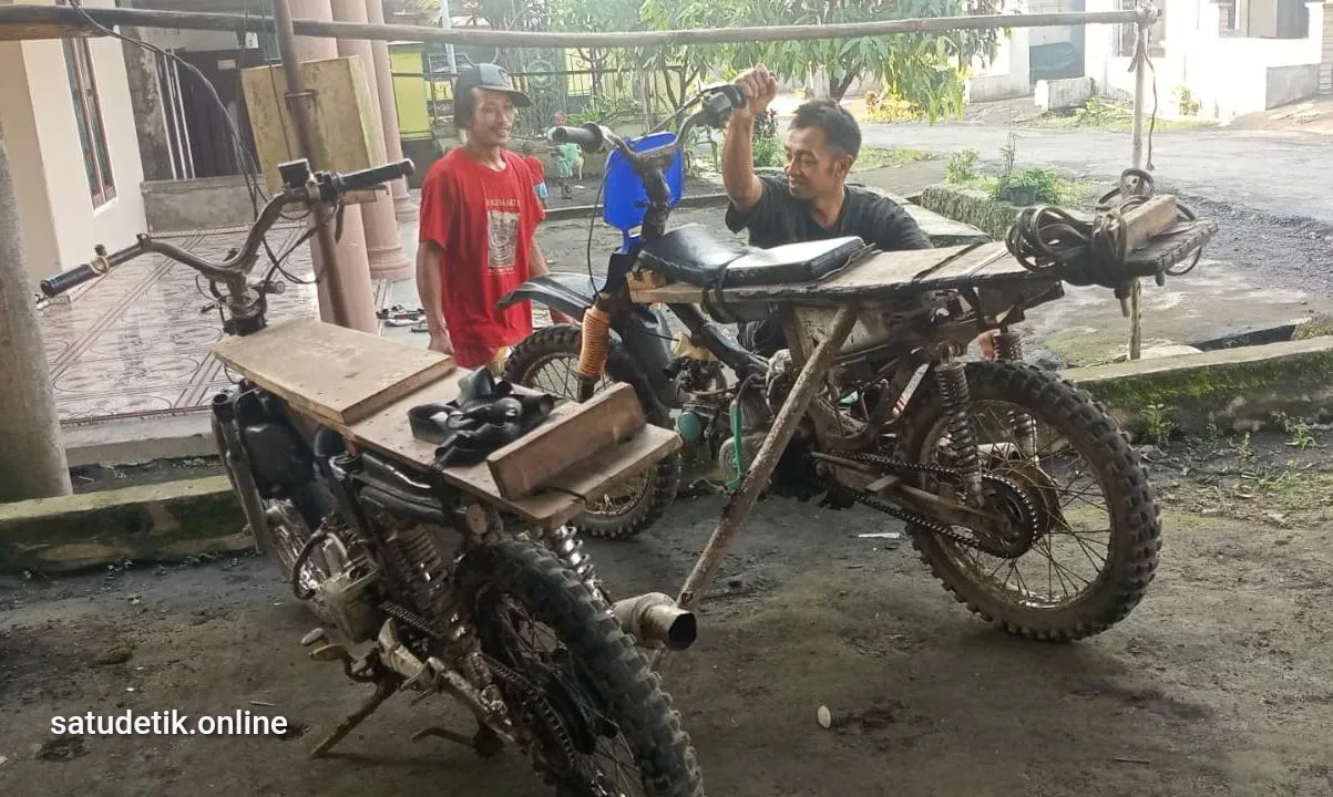 Viral di Media Sosial, Komplotan Maling Kembalikan Motor Curian ke Pos Kamling Burno