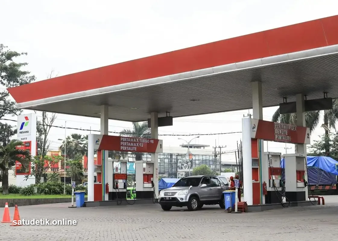 Mobil 1.400 CC ke Atas Dikabarkan Tak Bisa Isi Pertalite Mulai 1 Juni, Warga Lumajang Beri Tanggapan