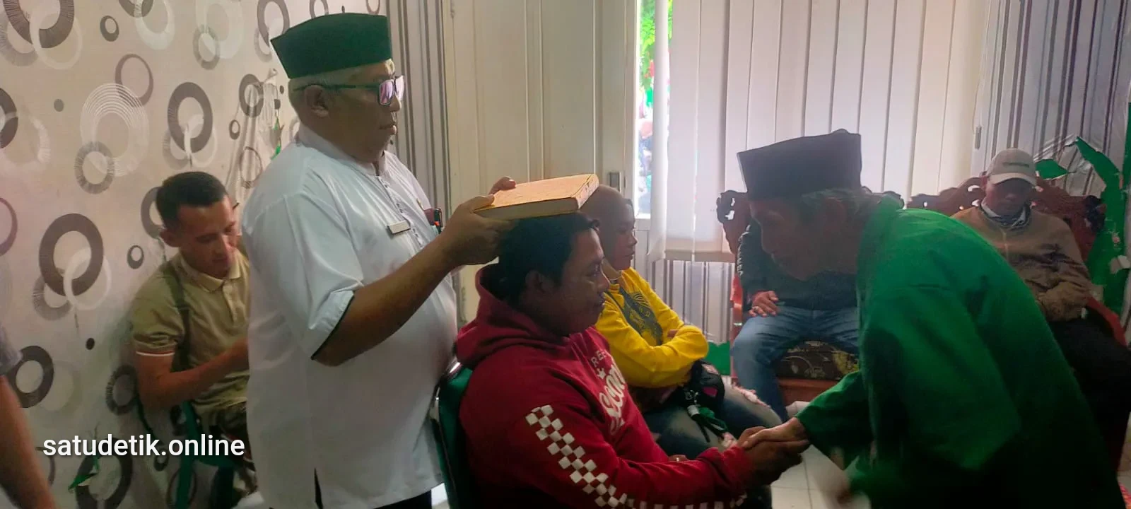 Redam Isu Santet, Warga Selok Anyar Lumajang Tempuh Jalur Sumpah Al-Qur'an