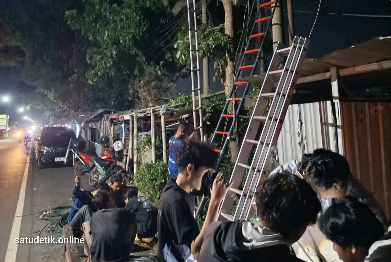 Kabel Provider Ikut Gosong! Jaringan Internet Labruk Kidul Lumpuh Usai Warung Terbakar